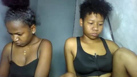 annick98 online show from February 9, 8:44 pm