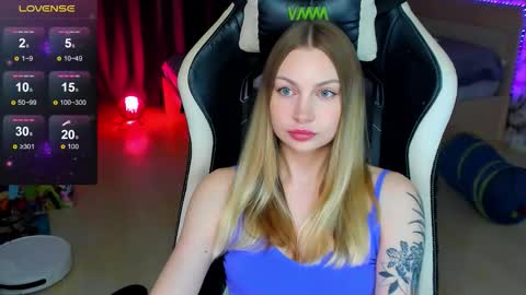 Annie online show from October 27, 2:18 am