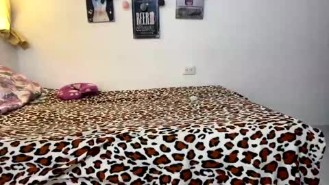 Annie  online show from January 27, 7:35 pm