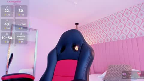 I S A B E L online show from June 12, 12:46 pm