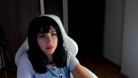 JEANNE no olvides seguirme dont forget follow me  uu online show from November 17, 12:22 am