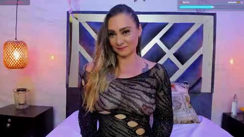 annie_vega17 online show from December 16, 8:58 pm