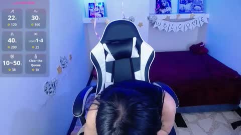 Anniee online show from February 13, 1:57 pm