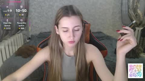 annieee_smith online show from December 18, 4:34 pm