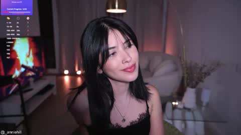 anniehillofficial_ online show from September 12, 8:49 pm