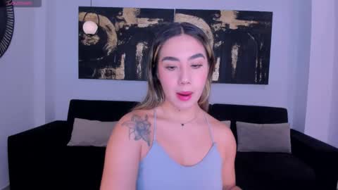 Annie Monroe online show from November 11, 11:40 am