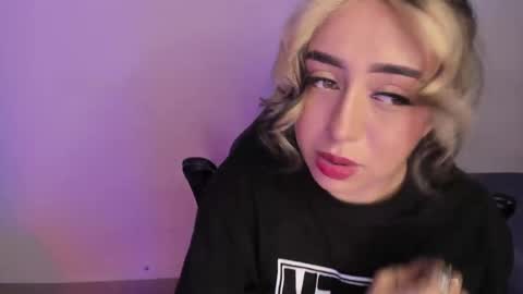 Annika online show from November 18, 3:29 am