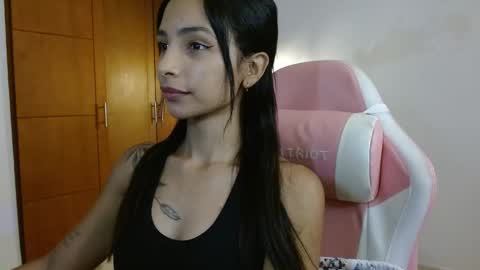 AnnaS online show from November 17, 7:42 am