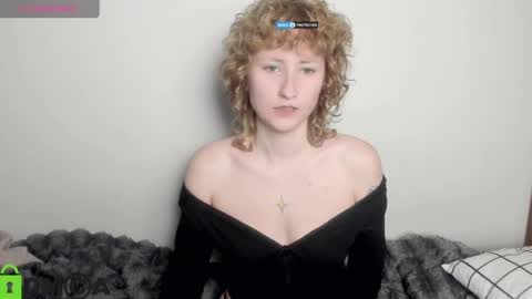 annstasia online show from April 9, 5:18 pm