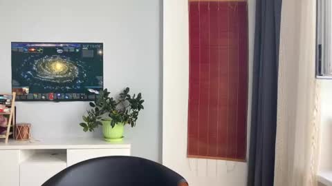 Snapshot of anntics_ chatting on October 4, 8:20 am N  antics online show from October 4, 8:20 am