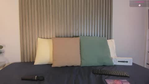 Anny online show from April 23, 10:45 pm