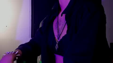 Anny online show from April 22, 8:00 am