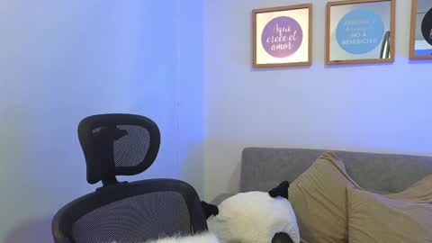 Snapshot of anny_louis chatting on October 3, 7:30 pm ANNY LOUIS online show from October 3, 7:30 pm