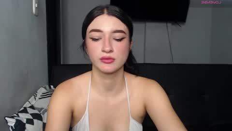 Snapshot of anny_naf chatting on October 6, 2:01 pm Anny online show from October 6, 2:01 pm