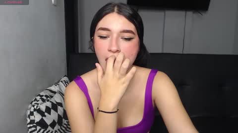 Snapshot of anny_naf chatting on October 10, 2:44 pm Anny online show from October 10, 2:44 pm