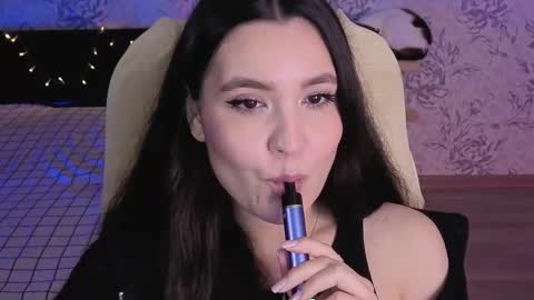 Annie online show from February 13, 10:11 pm