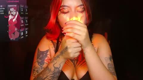 Annie online show from December 18, 5:23 am