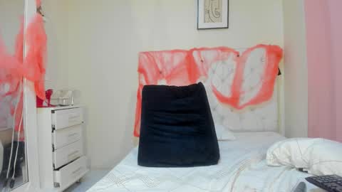 Melani online show from October 20, 6:33 pm