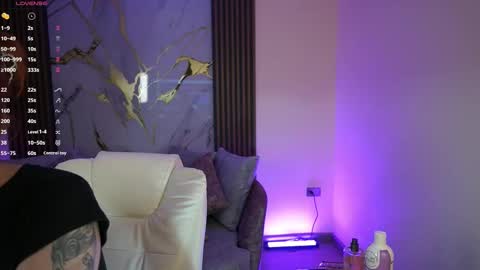 Ana online show from October 6, 11:38 am