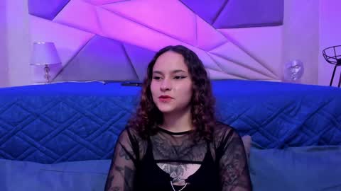 Snapshot of annythomsonn chatting on January 21, 10:19 pm AnnyT online show from January 21, 10:19 pm