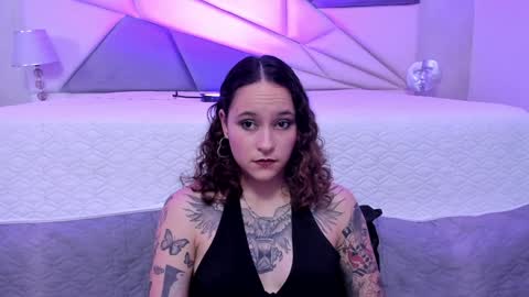 Snapshot of annythomsonn chatting on January 29, 8:56 pm AnnyT online show from January 29, 8:56 pm