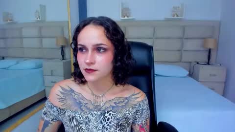 Snapshot of annythomsonn chatting on October 15, 9:39 pm AnnyT online show from October 15, 9:39 pm