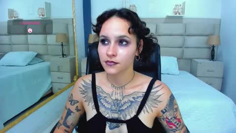 Snapshot of annythomsonn chatting on September 19, 11:59 pm AnnyT online show from September 19, 11:59 pm