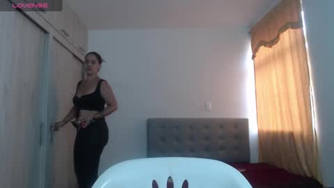 Anthonela Queen online show from October 19, 4:42 pm