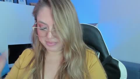 Antonella online show from April 20, 7:50 pm