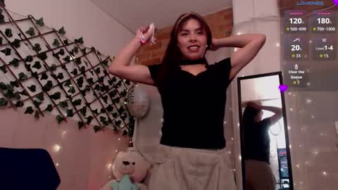 Snapshot of antolyh_c chatting on October 8, 1:04 pm antolyh_c online show from October 8, 1:04 pm