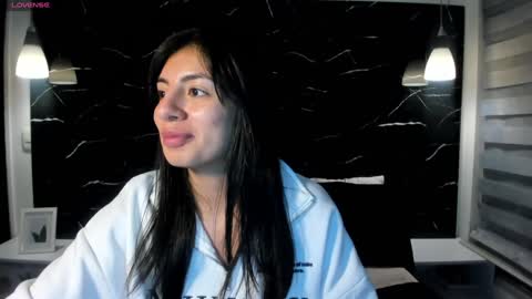 Snapshot of antonella__rouse chatting on December 29, 6:56 am Antonella online show from December 29, 6:56 am