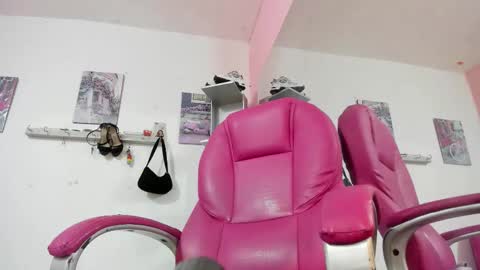 ANTONELLA online show from March 11, 12:20 pm