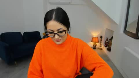 Anya online show from December 2, 5:09 am