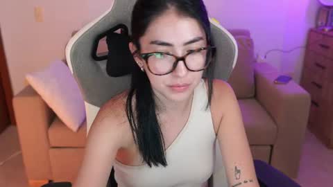 anya online show from August 5, 4:52 am