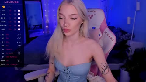 Anya online show from April 26, 4:10 am