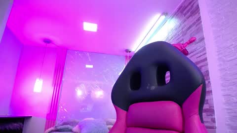 Anyela  online show from February 3, 2:13 pm