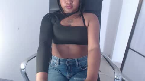 anyelikluz online show from October 25, 5:09 pm