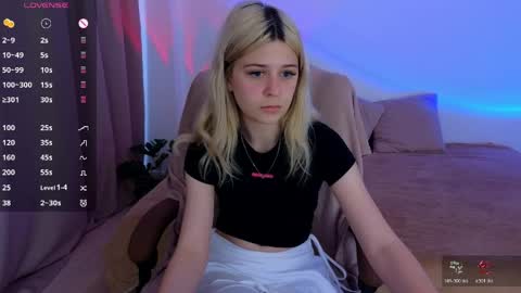 ApheliaStar online show from April 23, 3:25 pm