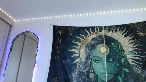 aphrodite__bloom online show from October 22, 9:42 pm