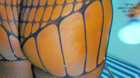 Snapshot of aphrodites_ass chatting on January 12, 8:46 am Tati Colombian online show from January 12, 8:46 am