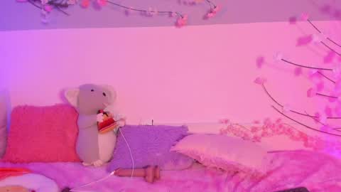 Lily online show from May 17, 9:14 pm