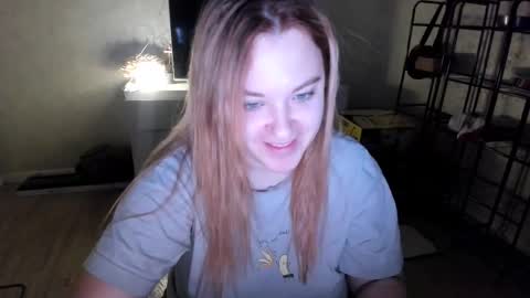 appleyummybuns online show from November 30, 2:38 am