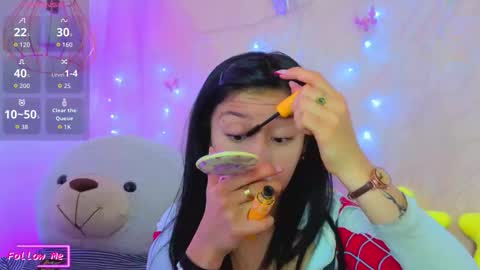   online show from March 18, 12:43 pm