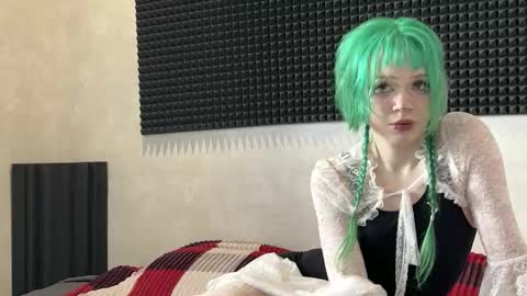 april online show from March 31, 12:05 pm