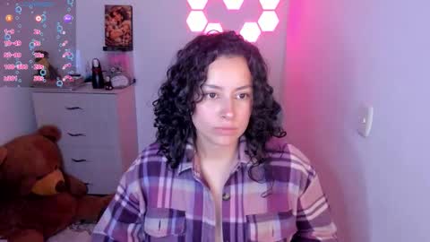 aqua emilly online show from March 14, 12:00 am