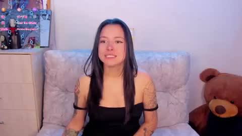aqua emilly online show from July 17, 11:08 pm