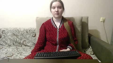 Josefin online show from March 18, 1:38 pm