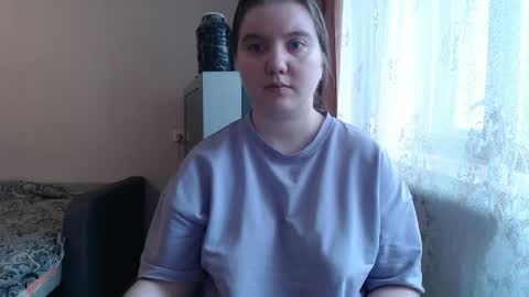 Josefin online show from April 18, 8:17 am