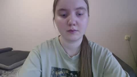 Josefin online show from October 5, 6:40 am