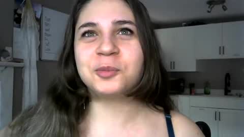 Snapshot of arabbustybeauty chatting on February 20, 4:36 pm BustyPrincessLeila online show from February 20, 4:36 pm